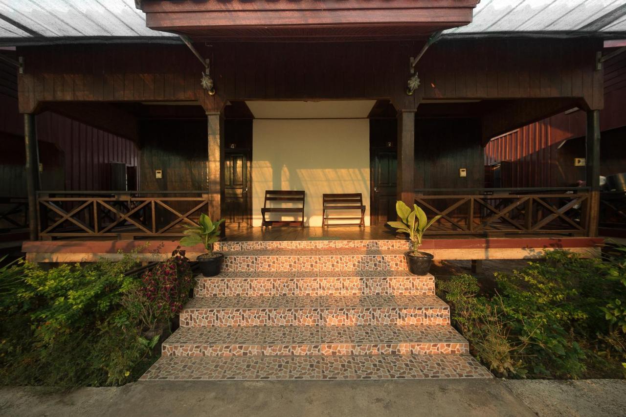 Chanhthida Guesthouse And The River Front Restaurant Ban Khon Экстерьер фото