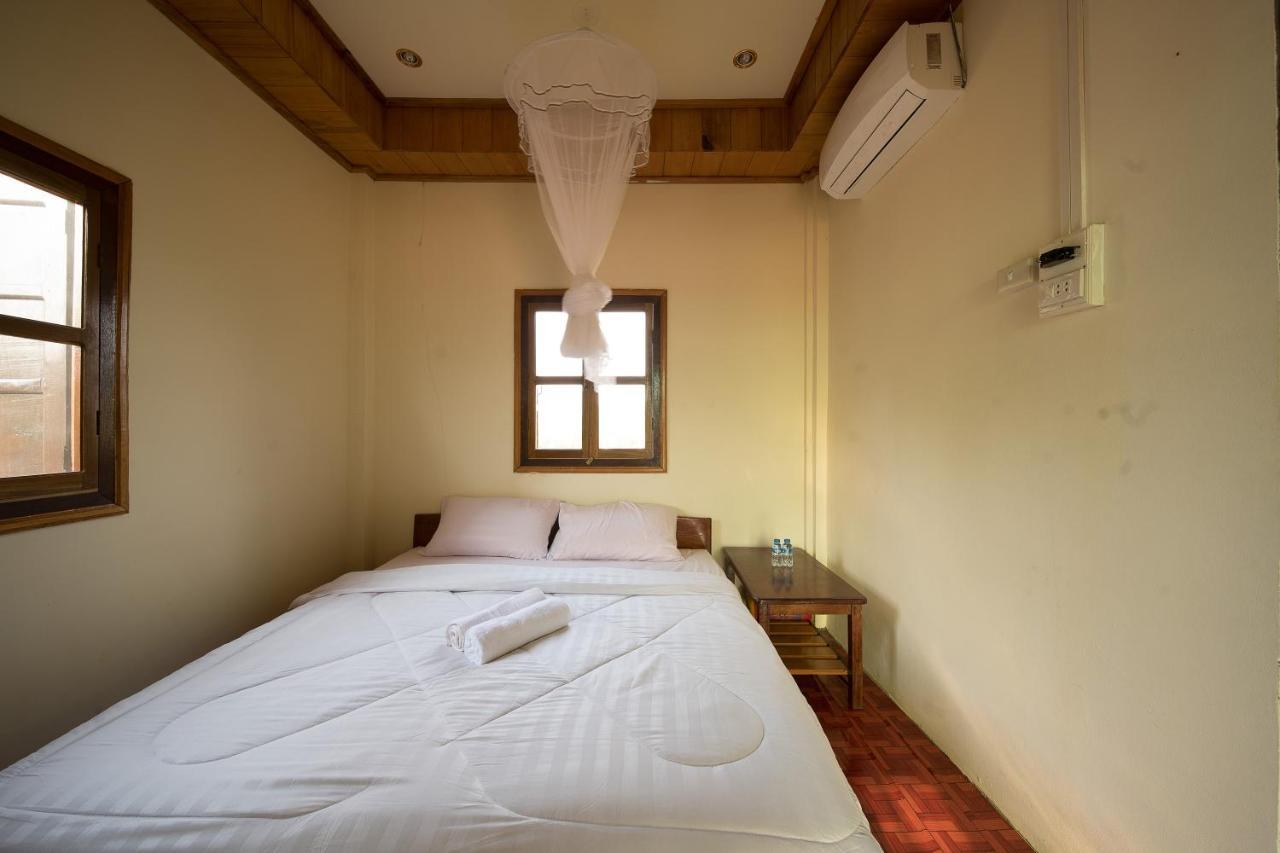 Chanhthida Guesthouse And The River Front Restaurant Ban Khon Экстерьер фото
